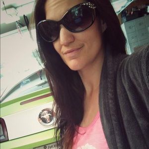 Meet your Posher, Mackenzie